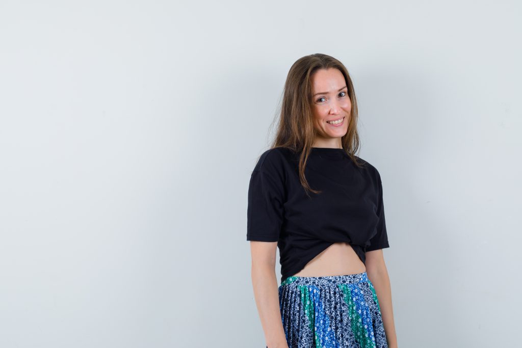 young-lady-Cropped-Blouse